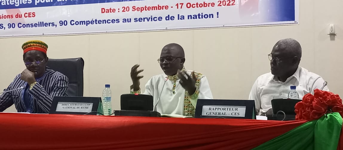 Le Directeur Exécutif National du RAME lors du Panel